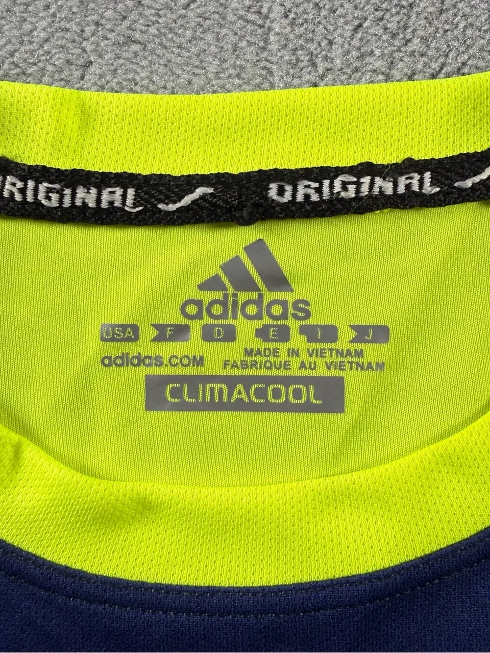 Adidas Climacool Athletic Size M T-Shirt Blue Neon Yellow Graphic Shoe Logo
